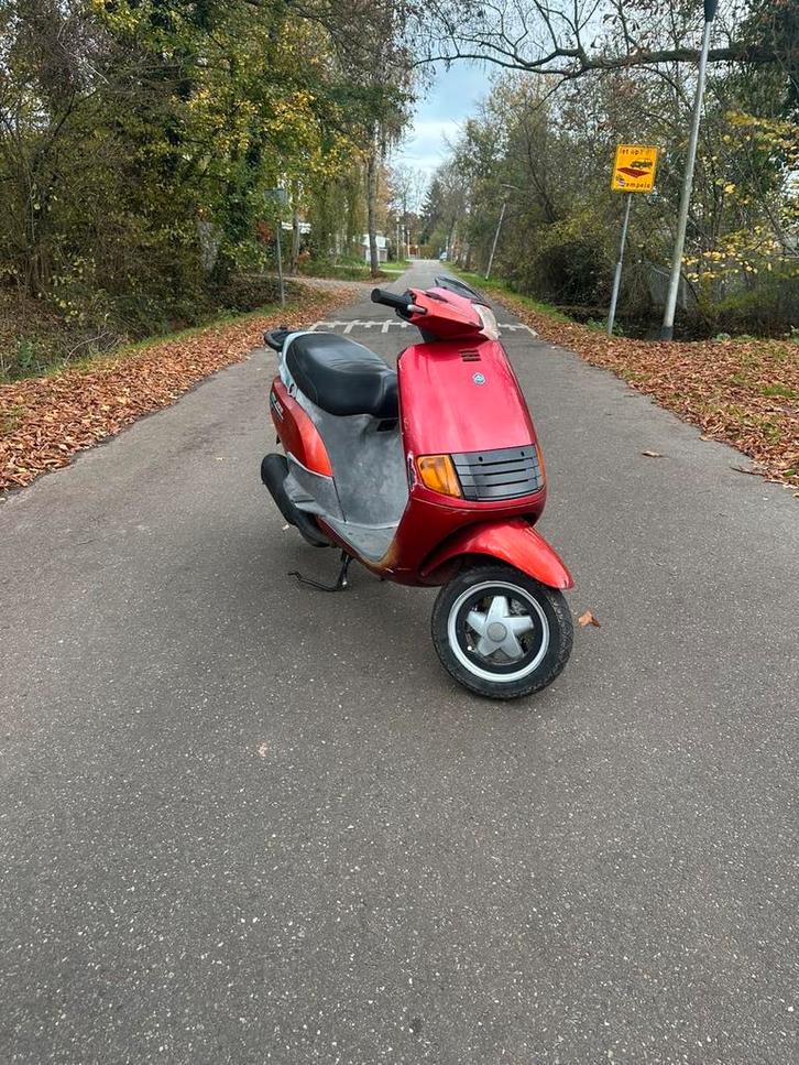Piaggo skipper 125 cc, Fietsen en Brommers, Scooters | Piaggio, Zo goed als nieuw, Overige modellen, Maximaal 45 km/u, Tweetakt