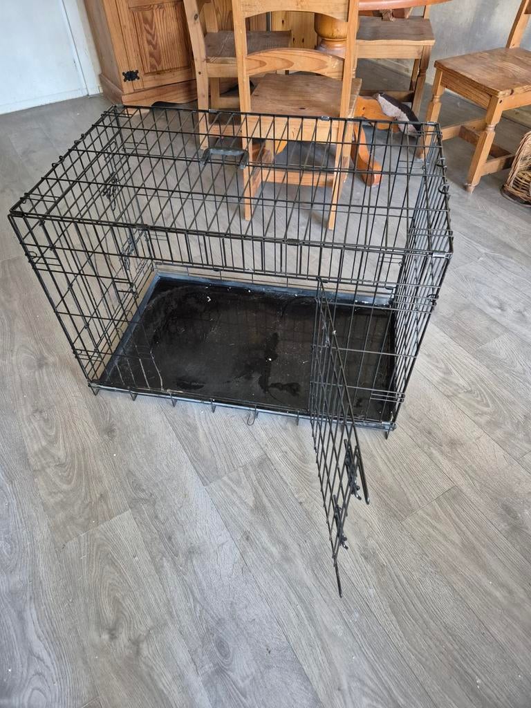 Tekoop honden bench  middel groot, Ophalen of Verzenden, Zo goed als nieuw, 65 tot 100 cm