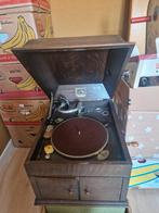 Antieke grammofoon met 125 platen, Ophalen