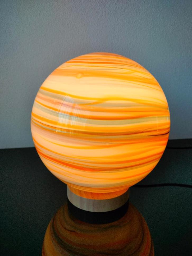 Italie Murano Lamp Bol Oranje Turquoise Wit Filigrana 1980, Huis en Inrichting, Lampen | Tafellampen, Minder dan 50 cm, Glas, Ophalen of Verzenden