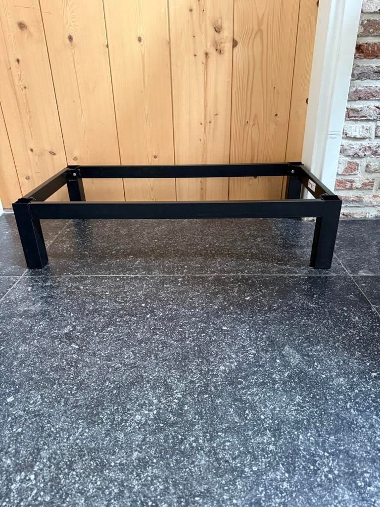 Onderstel voor Kallaxkast, Huis en Inrichting, Ophalen of Verzenden, Zo goed als nieuw, Rechthoekig, 50 tot 100 cm