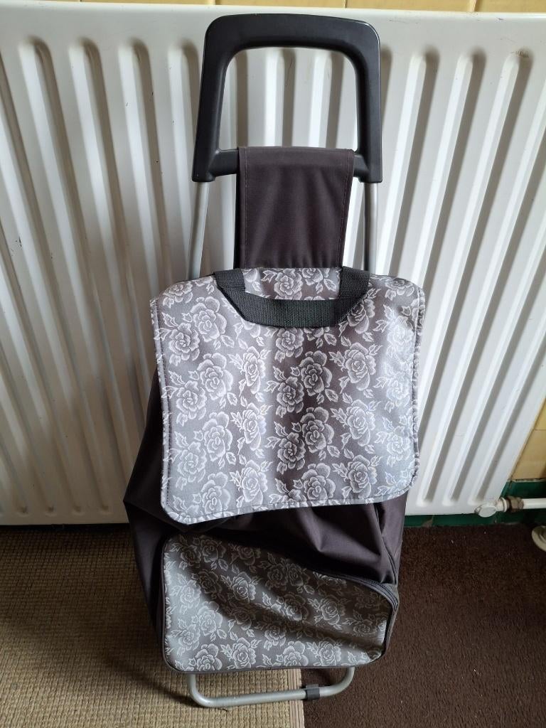 trolley, Ophalen, 30 cm of meer, Gebruikt, Zwart