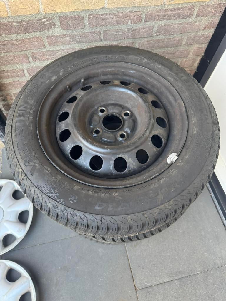 Winterset 175 R14 Vredestein incl. velgen + wieldoppen 4x100, Auto-onderdelen, Banden en Velgen, 14 inch, 175 mm, Banden en Velgen