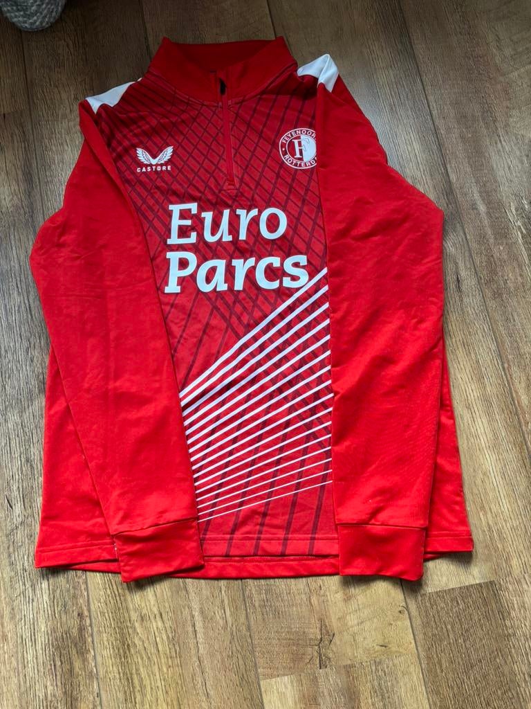 Feyenoord training top 23/24 Maat M - Castore, Maat M, Ophalen of Verzenden, Zo goed als nieuw, Shirt