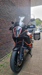 KTM 1290 Super Adventure S 2019 | Akrapovic | TRAX koffers, Motoren, 2 cilinders, Handvatverwarming, Motorrijbewijs A, Particulier