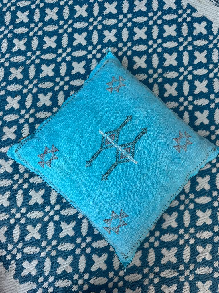 Marokkaans cactus kussen 45x45 cm, Huis en Inrichting, Woonaccessoires | Kussens, Ophalen of Verzenden, Nieuw, Blauw, Vierkant
