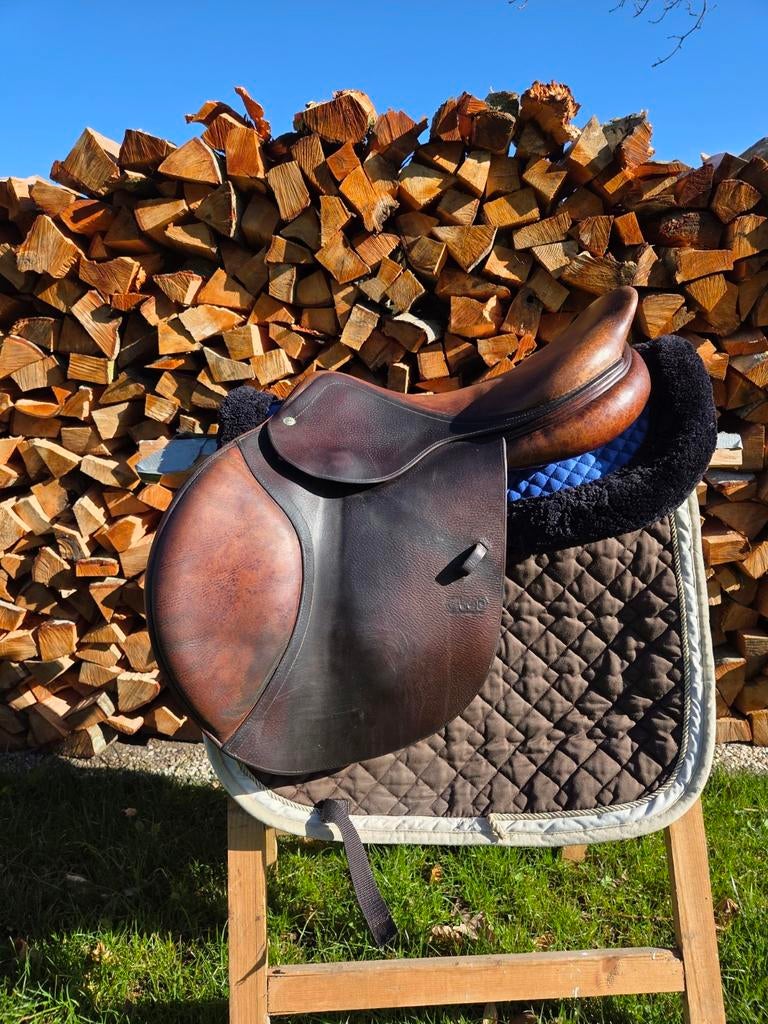 Cwd zadel 17,5 inch, Dieren en Toebehoren, Ophalen, Gebruikt, Springen