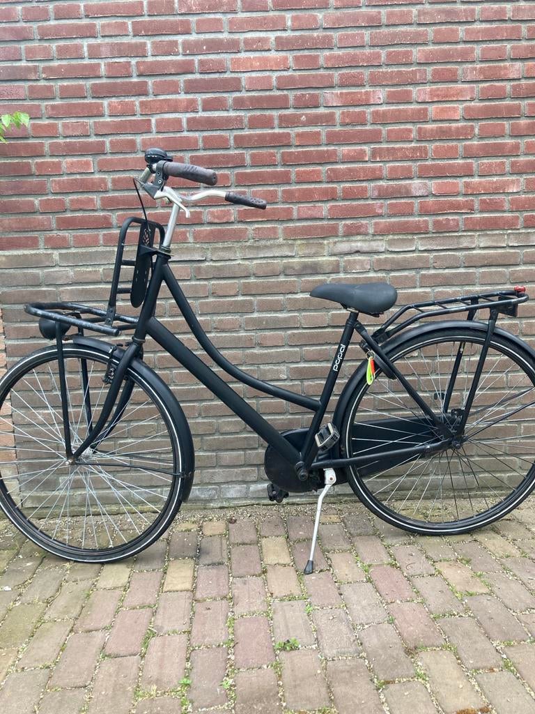 Zwarte transportfiets met voordrager en terugtraprem, Overige merken, Terugtraprem, Ophalen of Verzenden, 53 tot 56 cm