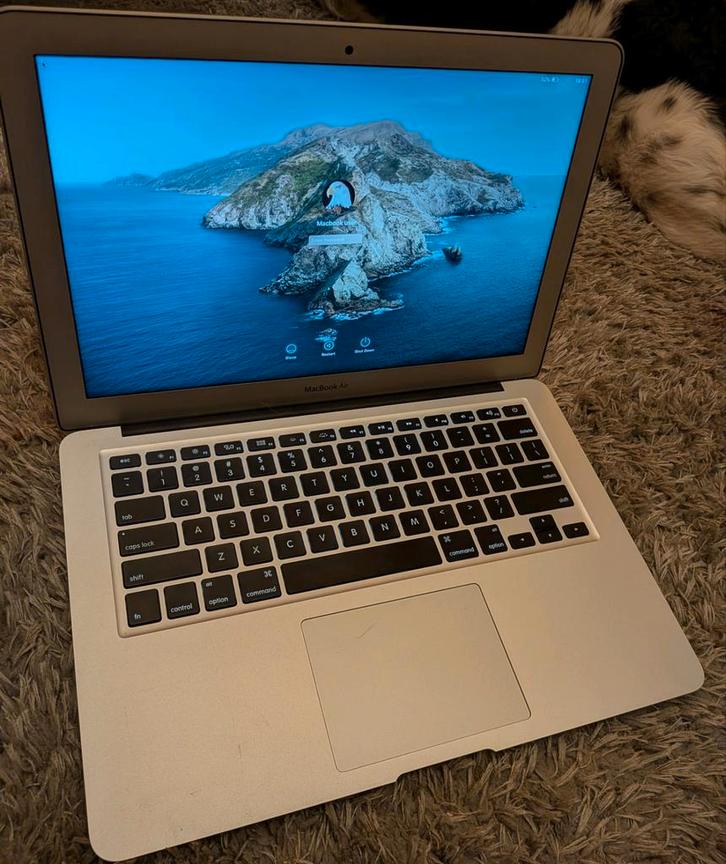 MacBook Air 13" (2017) - 8GB RAM, 256GB SSD -Zonder oplader!, Computers en Software, Apple Macbooks, Gebruikt, MacBook Air, 13 inch