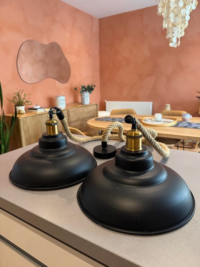 2 Zwarte plafond hanglampen met touwbevestiging, Ophalen, Zo goed als nieuw, Metaal, 75 cm of meer