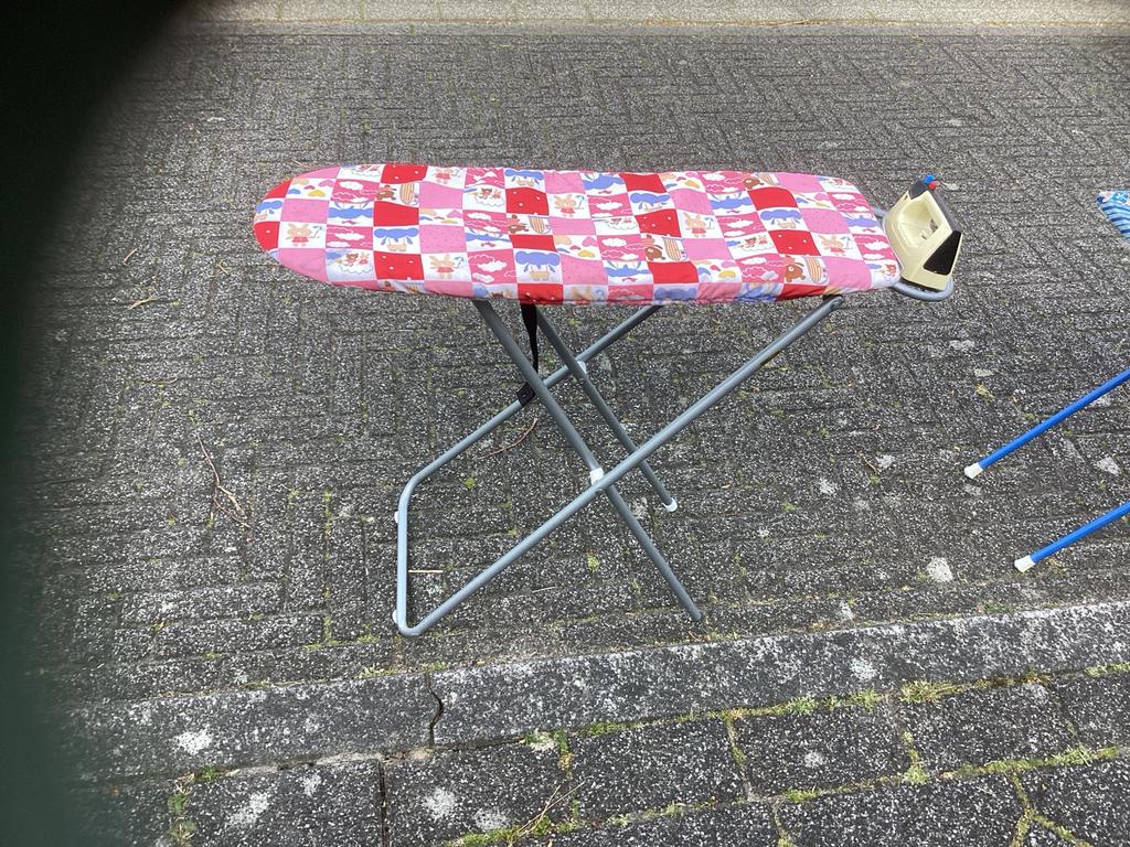 Strijkplank voor kinderen, Kinderen en Baby's, Speelgoed | Overig, Ophalen of Verzenden, Gebruikt, Jongen of Meisje