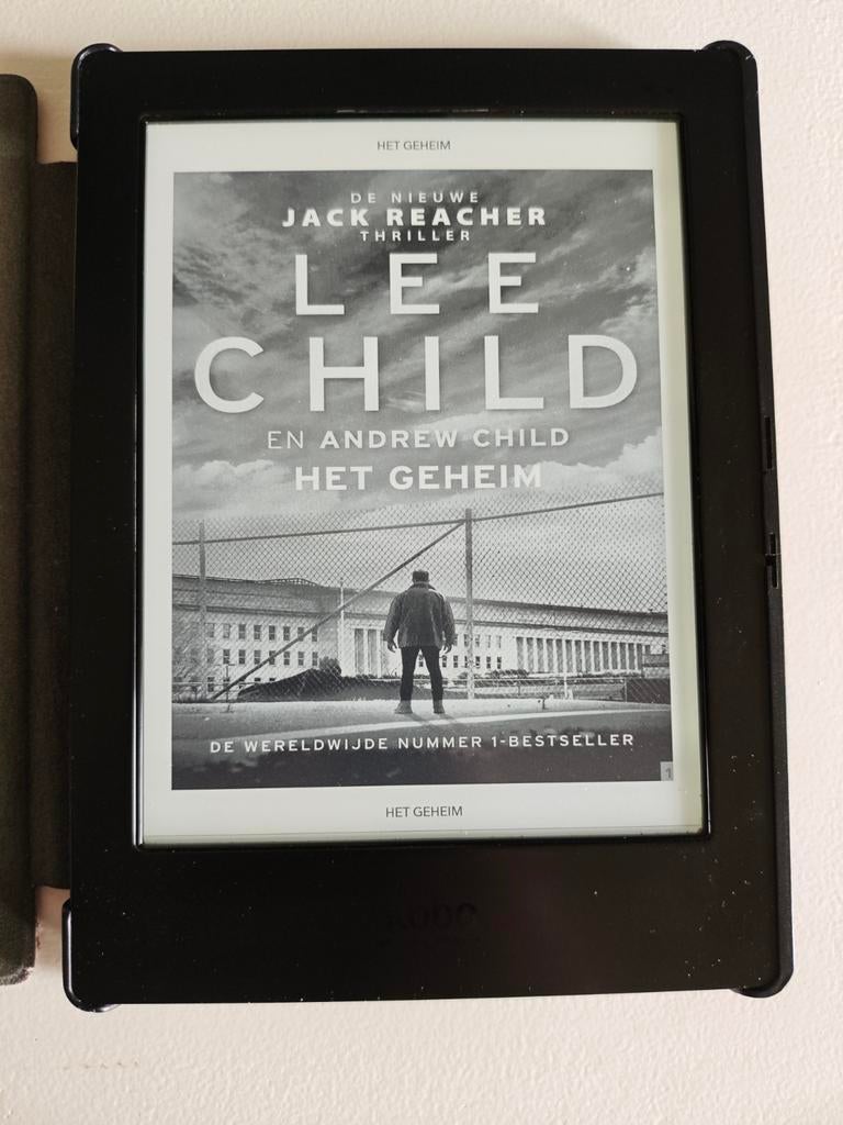 Kobo Aura H2O Edition 2 - 7 inch e-reader + 2200 boeken, Wi-Fi, Kobo, Ophalen of Verzenden, Zo goed als nieuw