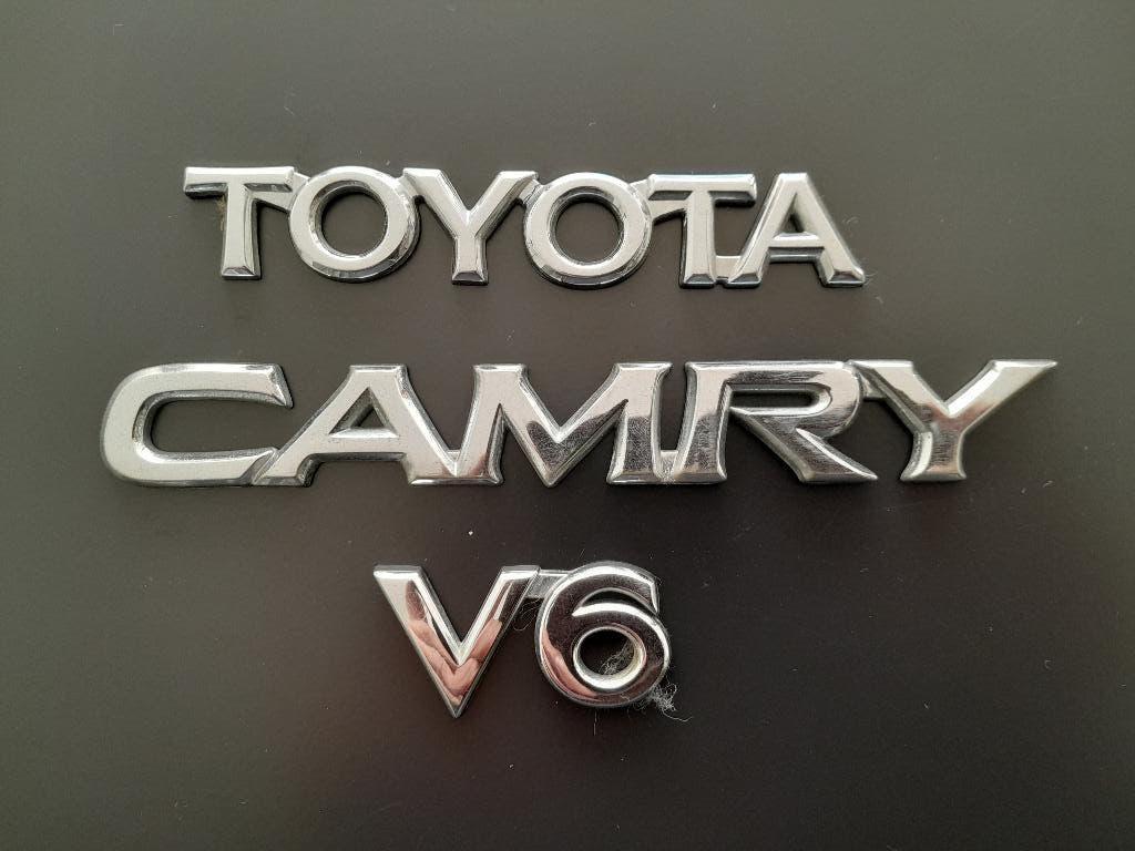 LOGO SET - TOYOTA CAMRY V6 - EMBLEEM - Model 1998, Verzenden, Gebruikt, Toyota