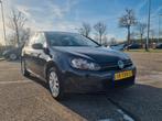 Volkswagen Golf 1.2 TSI 2012 Zwart Goed onderhouden, Auto's, Volkswagen, Voorwielaandrijving, Stof, 4 cilinders, 610 kg