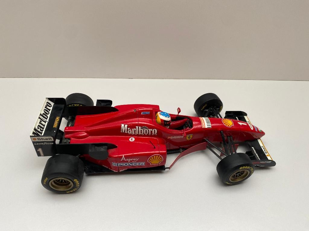 Modelauto's F1 Ferrari, Hobby en Vrije tijd, Modelauto's | 1:18, Zo goed als nieuw, Auto, Bburago, Ophalen