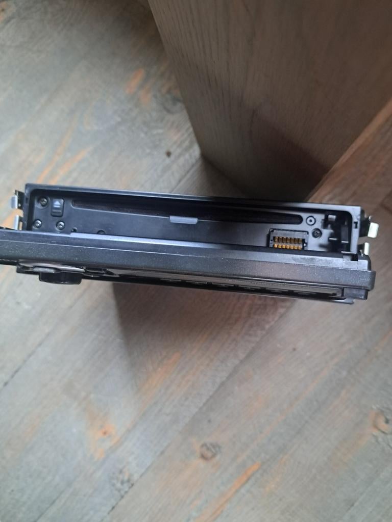 Sony auto radio FM/MW/LW CD-speler met afneembaar front, Auto diversen, Ophalen of Verzenden, Gebruikt