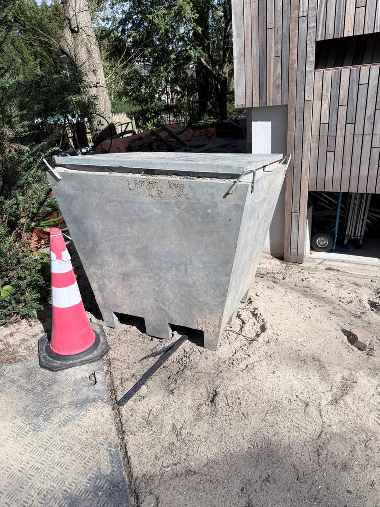 Bouwput 110x110 met 2 beluchte kranen. Slechts 1 bouw oud!, Ophalen, Zo goed als nieuw, Minder dan 2 meter, 80 mm of meer