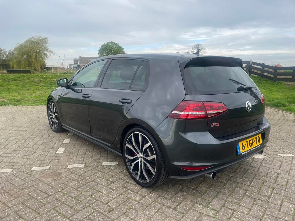 Volkswagen Golf 2.0 TSI 162KW 5D DSG 2014 Grijs, Auto's, Volkswagen, 4 cilinders, 1984 cc, Origineel Nederlands, Bedrijf