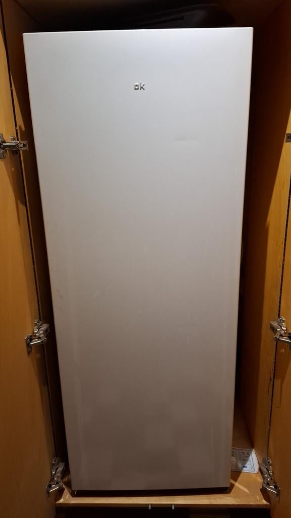 Vriezer OK. 4 jaar oud., Witgoed en Apparatuur, Vriezers en Diepvrieskisten, Ophalen of Verzenden, Zo goed als nieuw, Minder dan 60 cm