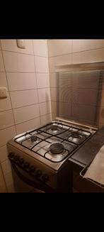 Indesit oven gasfornuis, Ophalen, Gebruikt, 4 kookzones, Gas