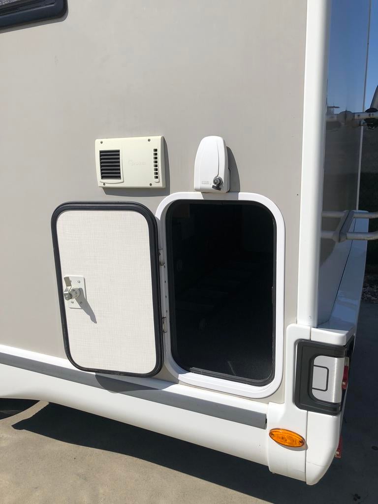 Caravans And Camping Automaat