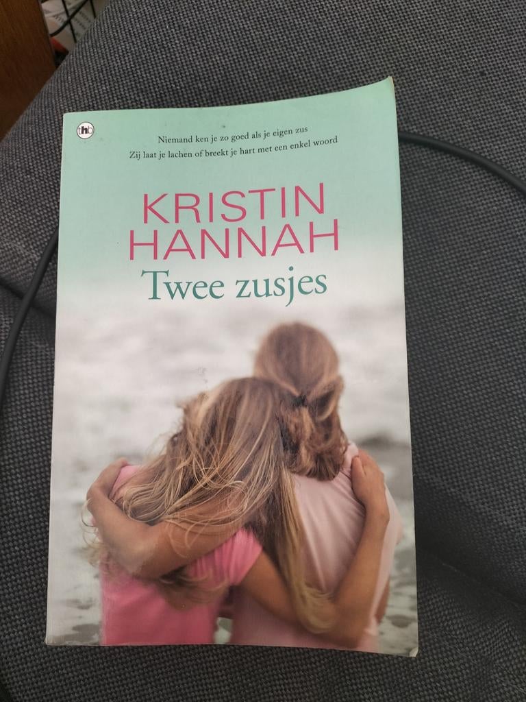 Kristin Hannah / Twee zusjes, Boeken, Ophalen of Verzenden, Gelezen, Kristin Hannah