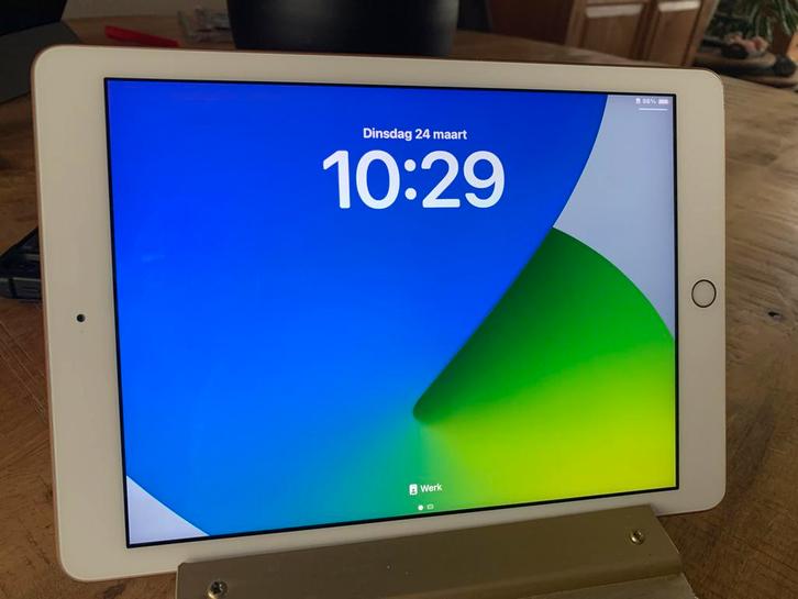 iPad 6e generatie 32GB - Uitstekende staat, Computers en Software, Apple iPads, Zo goed als nieuw, Apple iPad, 32 GB, Ophalen