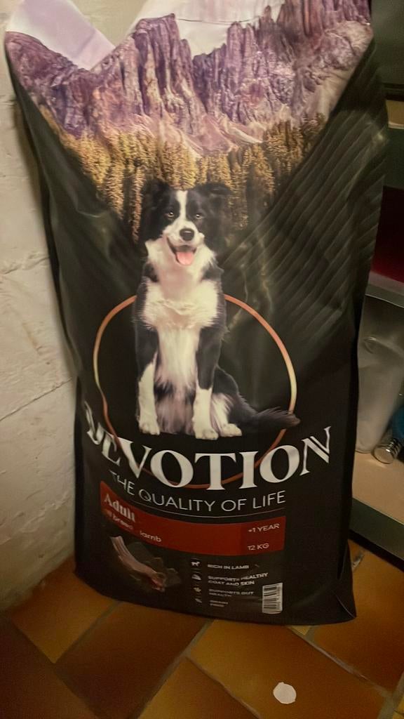 Devotion hondenbrokken 12 kilo, Ophalen, Hond