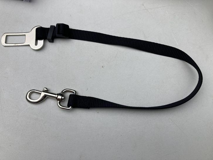 Beeztees veiligheids autogordel hond ( verstelbaar), Dieren en Toebehoren, Honden-accessoires, Zo goed als nieuw, Ophalen of Verzenden
