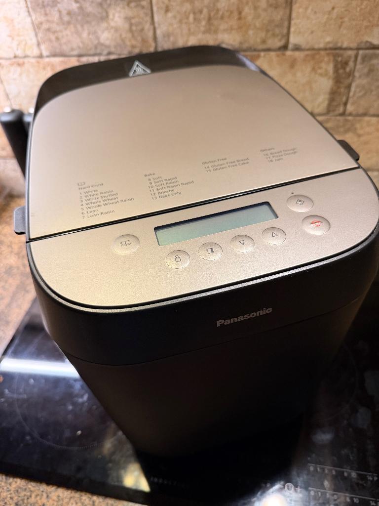 Panasonic broodmachine SD-ZD2010 met 20 kg broodmixen, Witgoed en Apparatuur, Broodbakmachines, Gebruikt, Meer dan 10 programma's