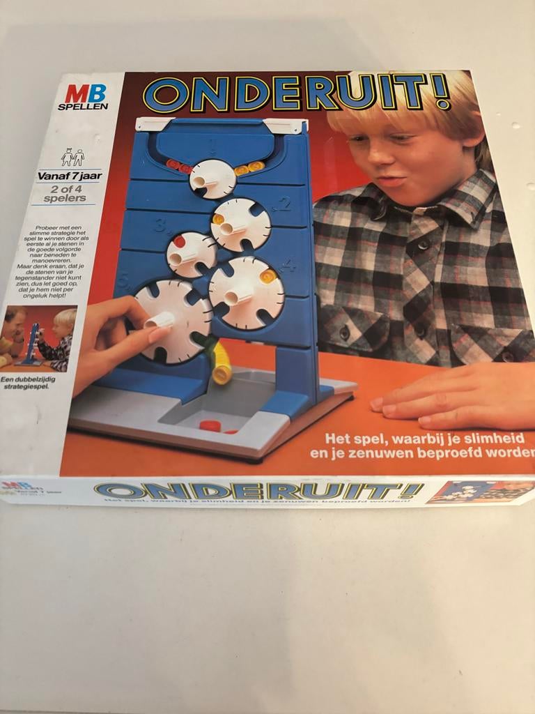 MB Spellen Onderuit! bordspel 2-4 spelers 4 versie 1977!, Hobby en Vrije tijd, Gezelschapsspellen | Bordspellen, Een of twee spelers