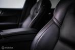 Volvo V60 2.0 T8 Recharge AWD R-Design | Massage | Stoelkoel, Automaat, Gebruikt, 4 cilinders, Zwart