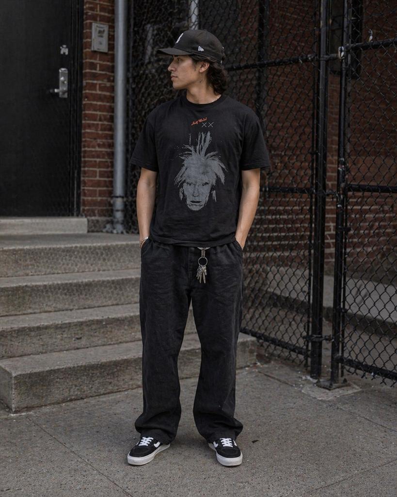 Uniqlo Kaws x Warhol t-shirt | L, Ophalen of Verzenden, Nieuw, Maat 52/54 (L), Zwart