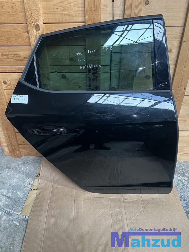 SEAT LEON 5FB Zwart rechts achter deur portier 2012-2020, Auto-onderdelen, Gebruikt, Deur, Autovia A-2, Km 585 585
08760  Martorell, ES