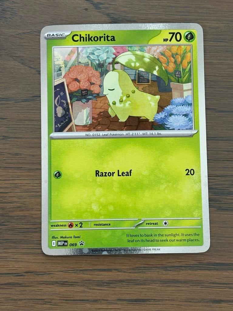 Pokémon Kaart Chikorita - Basic - HP 70 - Razor Leaf, Ophalen of Verzenden, Zo goed als nieuw, Losse kaart