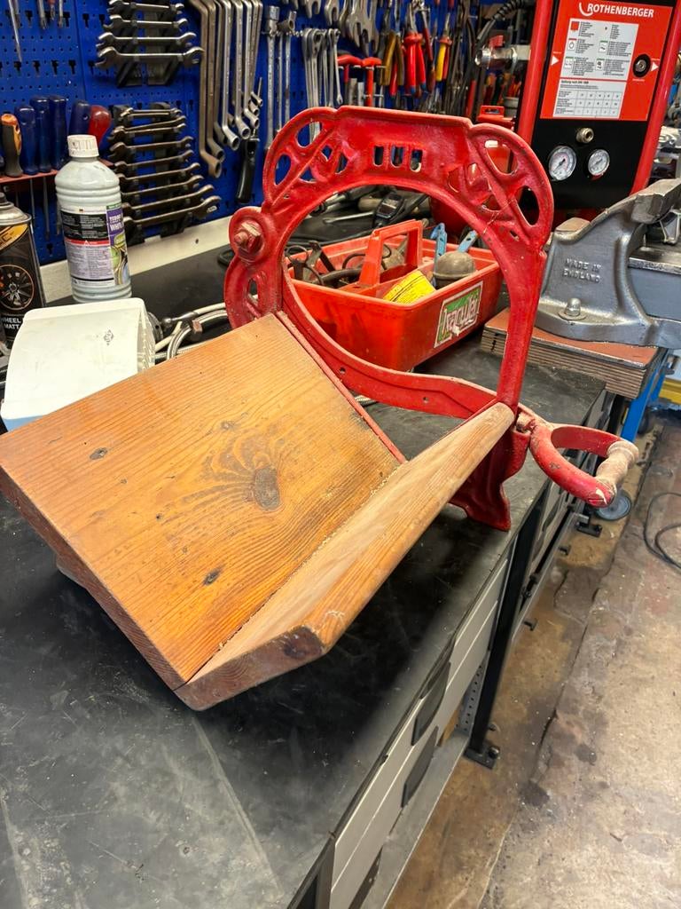 Broodsnijder broodhakker, Ophalen of Verzenden, Zo goed als nieuw