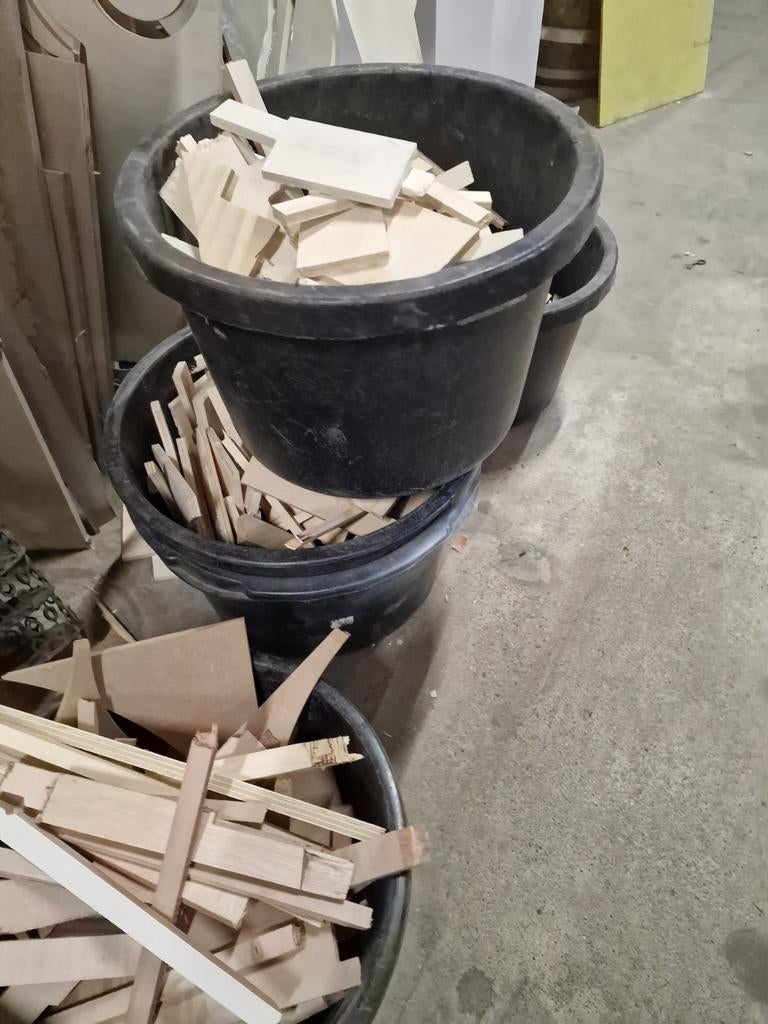 Gratis stookhout afvalhout  afhalen eindhoven, Tuin en Terras, Minder dan 3 m³, Ophalen