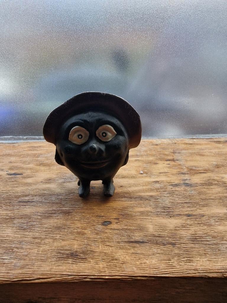 Oude gietijzeren spaarpot, Verzamelen, Spaarpotten, Ophalen of Verzenden, Gebruikt, Metaal of Blik, Overige thema's