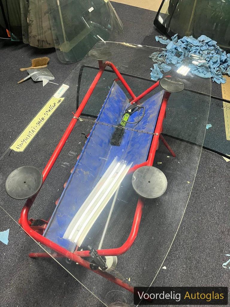 HYUNDAI STELLAR 85 - 90 VOORRUIT GELAAGD HELDER, Auto-onderdelen, Ruiten en Toebehoren, Hyundai, Nieuw, Ophalen of Verzenden