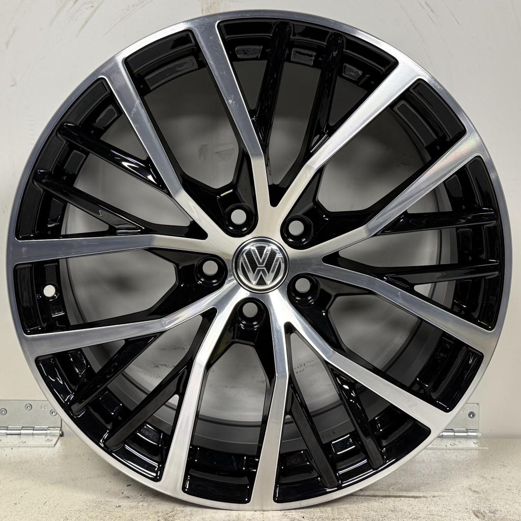 17 inch Fits VW Polo Audi A1 5x100 et45 205/45/17, Handelsnaam fabrikant, Velg(en), Nieuw, 17 inch