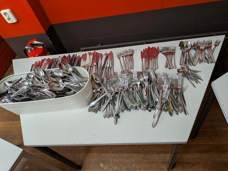 Grote partij bestek: theelepels, lepels, messen, vorken, Huis en Inrichting, Keuken | Bestek, Zo goed als nieuw, Los bestek, Rvs of Chroom