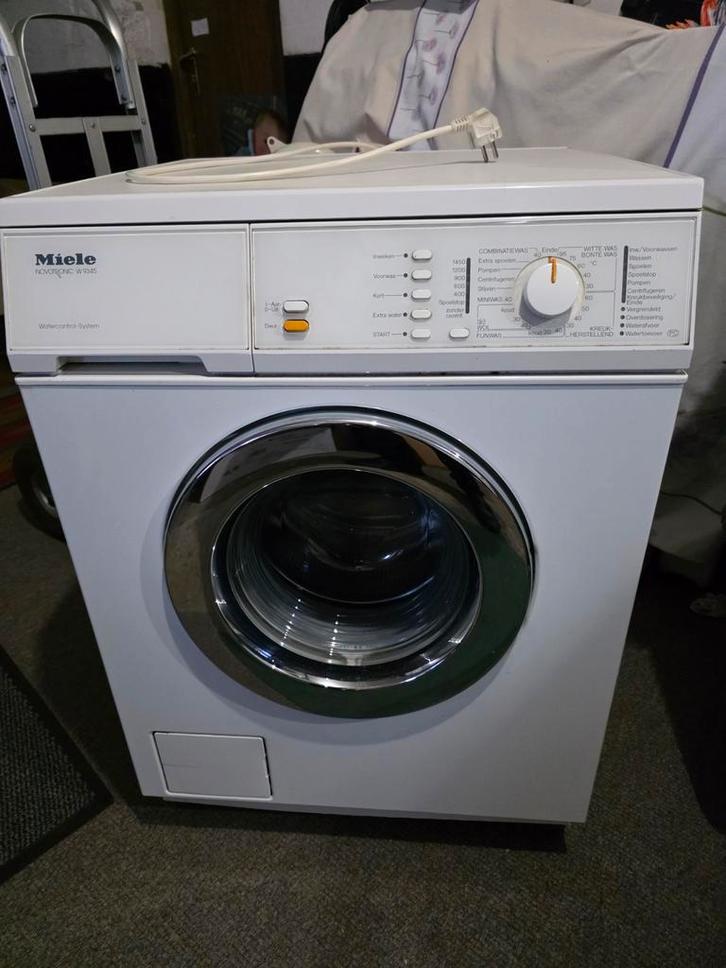 Miele Novotronic W9345 Wasmachine - Watertoevoerklep defect, Witgoed en Apparatuur, Wasmachines, Gebruikt, Voorlader, 6 tot 8 kg