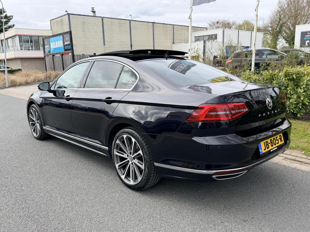 Volkswagen Passat 1.6 TDI 120PK DSG R-Line•Pano•Leder, Gebruikt, 4 cilinders, Zwart, Bedrijf