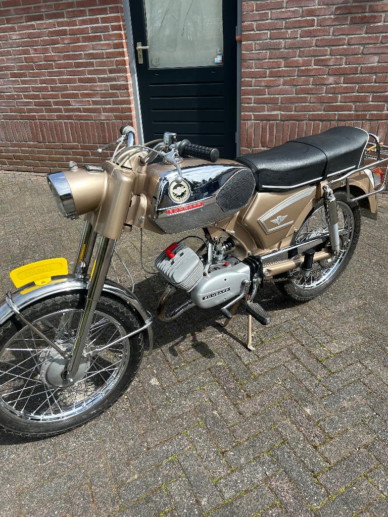 Bijzondere mooie Zundapp 517-23 unieke kleur gold-beige, Fietsen en Brommers, Brommers | Zundapp, Ophalen, Gebruikt, Overige modellen