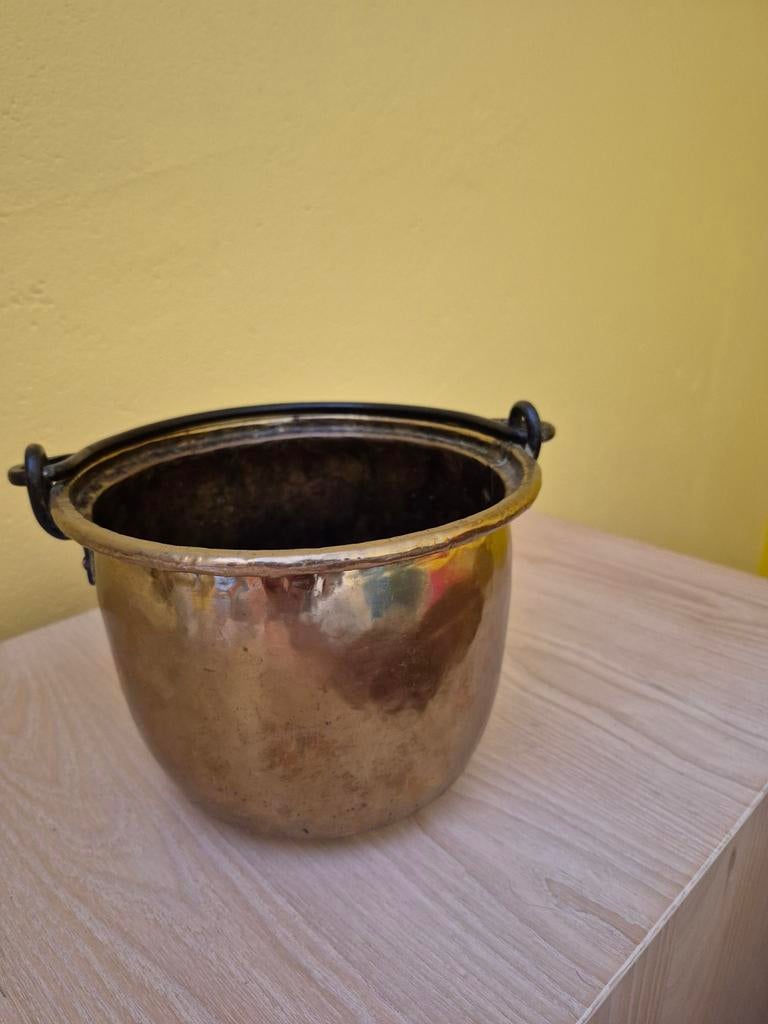 KOPEREN BLOEMPOT MET HENGSEL., Antiek en Kunst, Ophalen of Verzenden, Koper