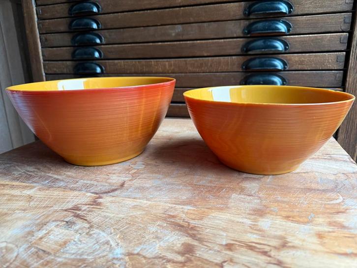 Arcopal Volcan 2 grote kommen, Huis en Inrichting, Keuken | Servies, Kom(men), Overige stijlen, Glas, Ophalen