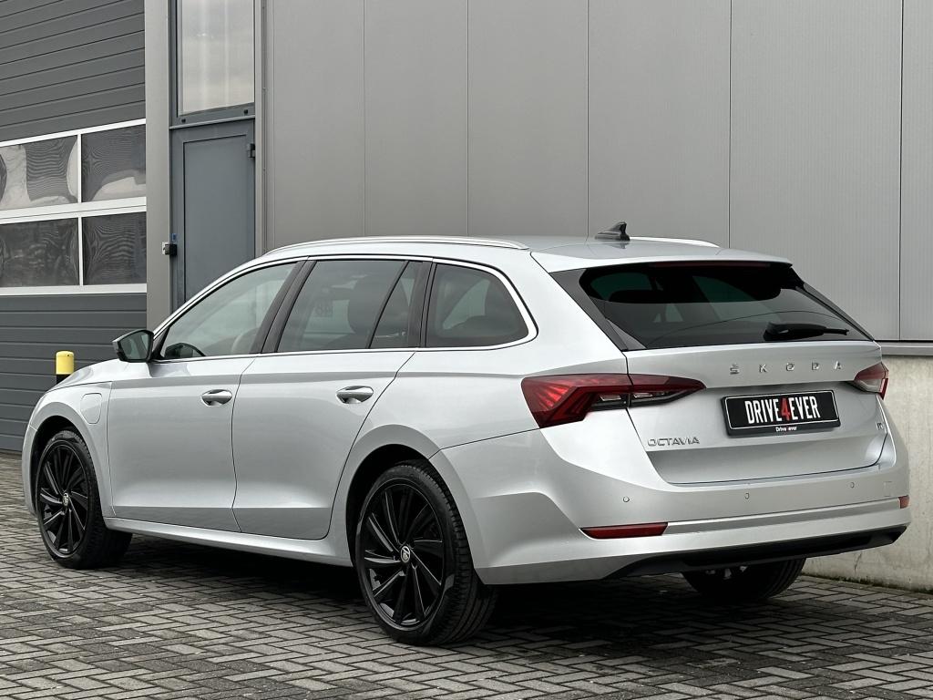 Skoda Octavia Combi 1.4 TSI iV BnsEd. STANDKACHEL NAVI PDC C, Automaat, Stof, Gebruikt, Parkeersensor