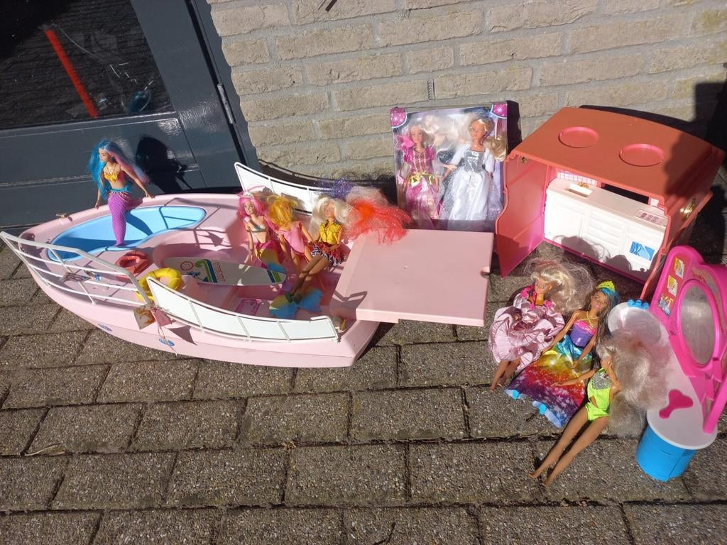 Mega pakket BARBIE, Kinderen en Baby's, Speelgoed | Poppen, Ophalen, Barbie