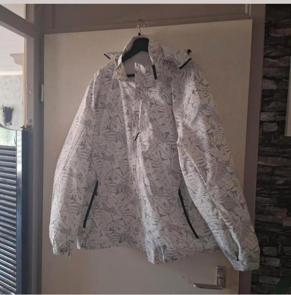 Nieuwe leuke jas maat 52/54, Kleding | Dames, Grote Maten, Ophalen of Verzenden, Nieuw, Wit, Jas of Mantel