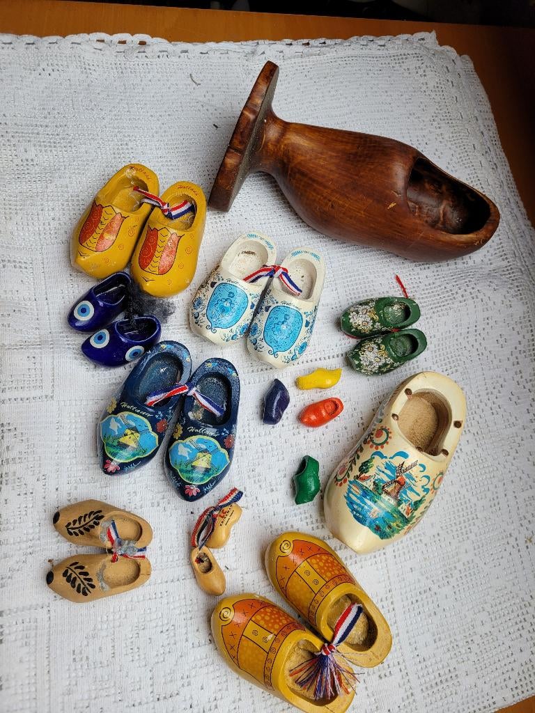 klompen verzameling, Ophalen of Verzenden, Zo goed als nieuw